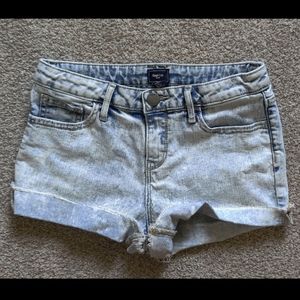 Jean shorts from the Gap!
